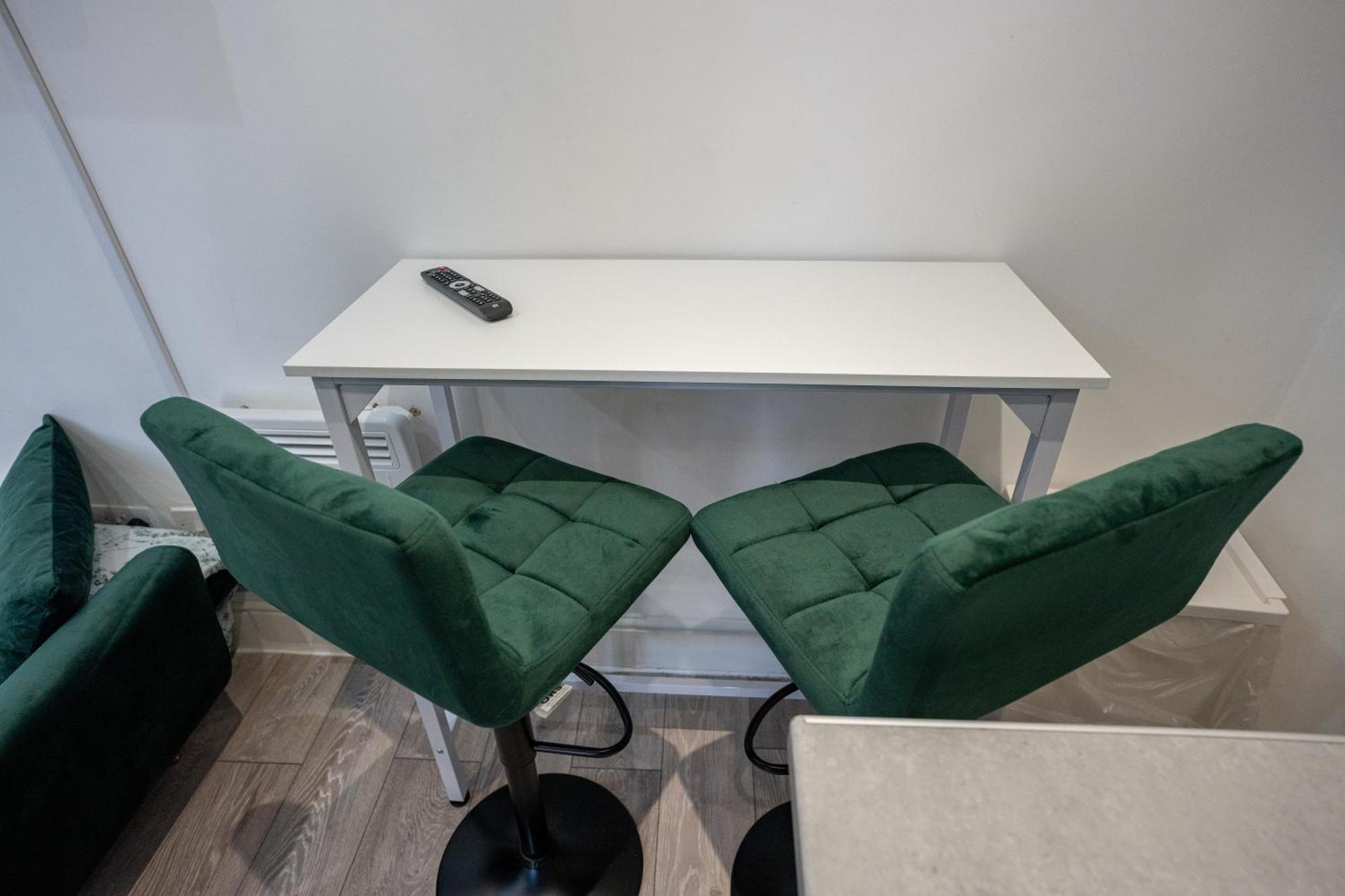 Beautiful Studio Flat In Hackney Next To Overground Station Londres Exterior foto
